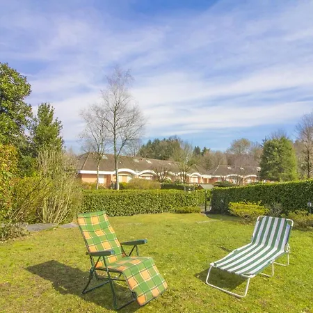 Dom wakacyjny Sleeps 6 Pool Ispra