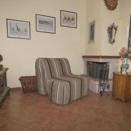 Sleeps 6 Pool Сasa de vacaciones *